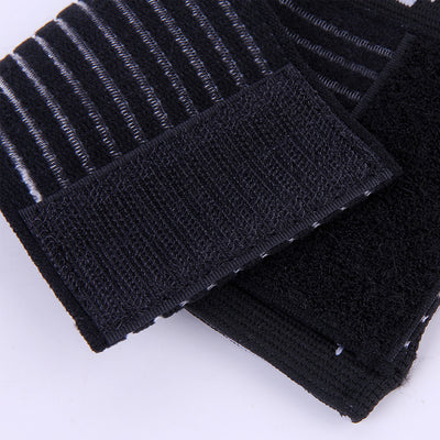 Black knitted compression palm