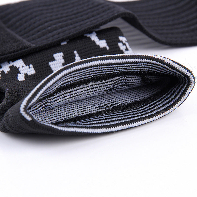 Black knitted compression palm